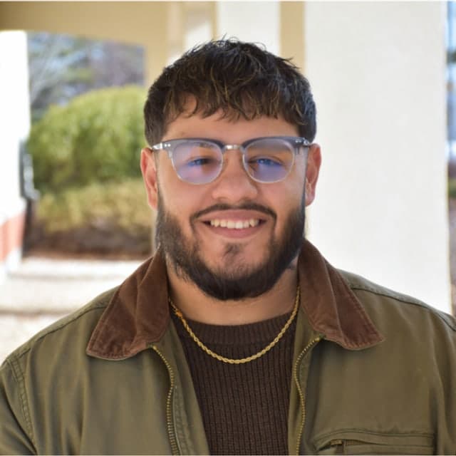 Mitchal Correa